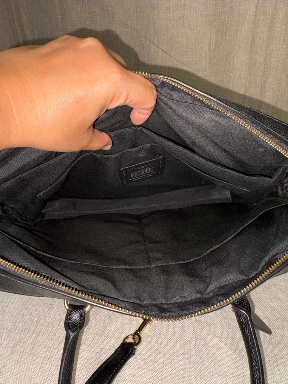 Coach F39022 Black Crossgrain Leather Laptop Bag Briefcase Crossbody Slim Tote